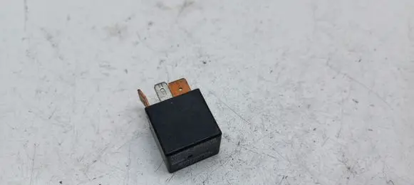 Mitsubishi Galant Other relay 11200010071