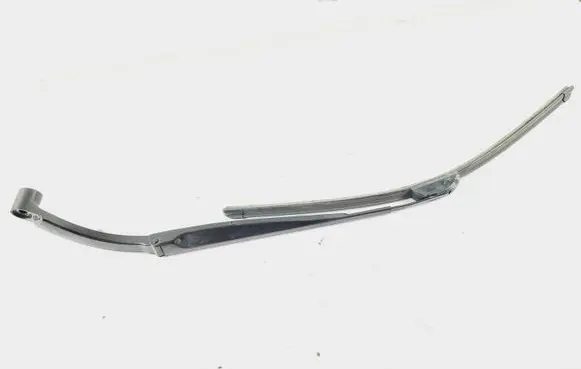Nissan Pathfinder R52 Windshield/front glass wiper blade 