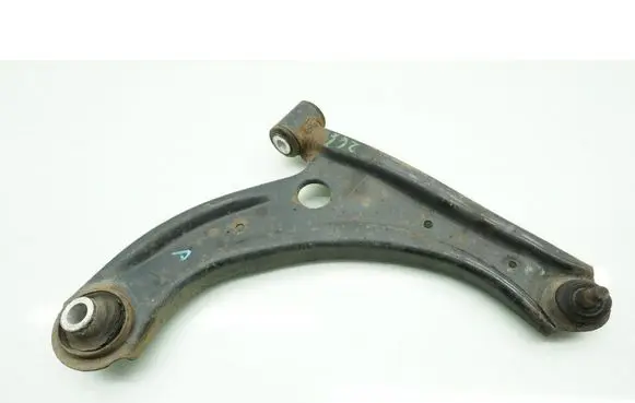 Suzuki Swift III Front control arm