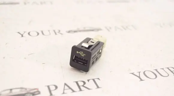 BMW 7 F01 F02 F03 F04 USB socket connector 9167196