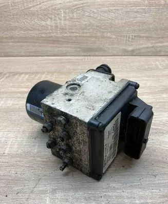 Volkswagen PASSAT B6 ABS Pump 3C0614095P 16027201 GNO