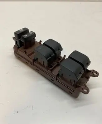 Toyota Verso Electric window control switch 840400F070 30170829
