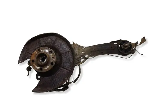 Volvo V70 Rear wheel hub 6G912K316A
