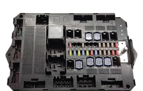 Jaguar XF X250 Fuse module 9X2314B476AD 73409725 BCMA12247794