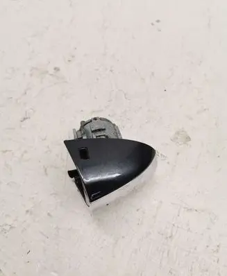 Mercedes-Benz C W205 Front door handle cover 