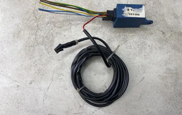 Audi A3 S3 8L Tow bar trailer control unit/module 321106