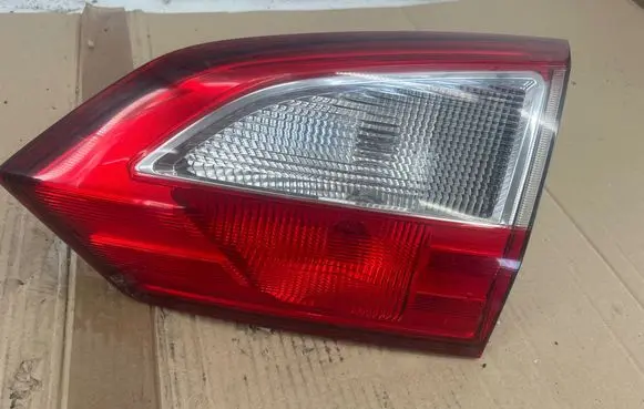 Ford C-MAX II Other interior light AM5113N004CA C83TA