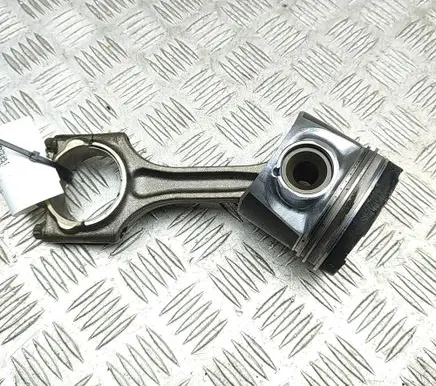 Volvo V70 Piston 30777189 30750674
