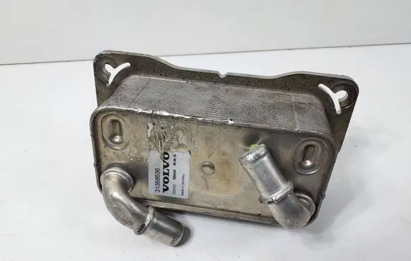Volvo S90, V90 Engine oil radiator 31368636 5304444