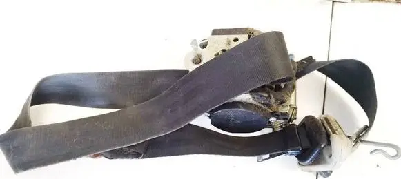 Peugeot 207 Front seatbelt 