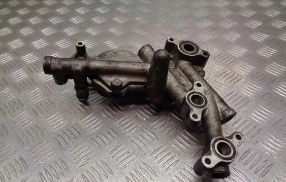 Toyota Avensis T250 Engine oil radiator 