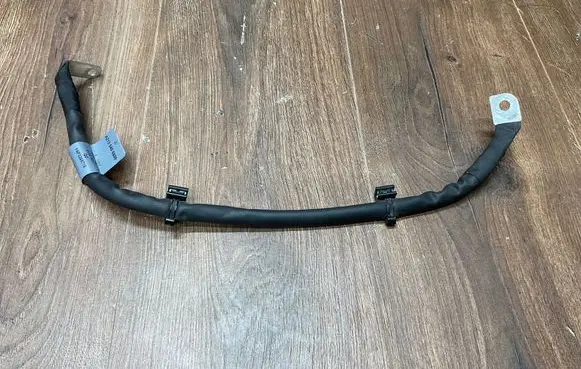 Mercedes-Benz E W213 Positive cable (battery) A2135406800
