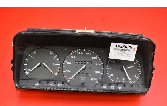 Speedometer (instrument cluster)
