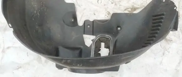 Chrysler 300M Front wheel arch liner splash guards