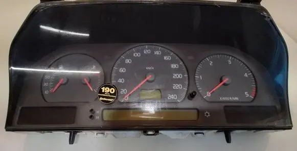 Volvo S70 V70 V70 XC Speedometer (instrument cluster) 9168144