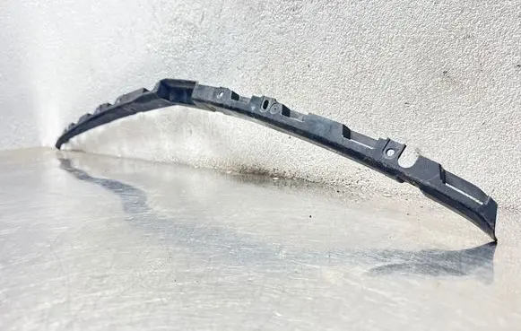 Opel Insignia A Top upper radiator support slam panel 13250568