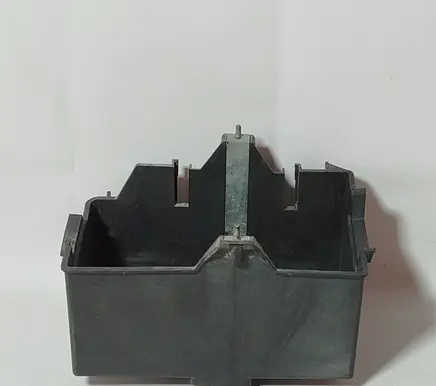 Ford Fusion Battery box tray 2S6T10723