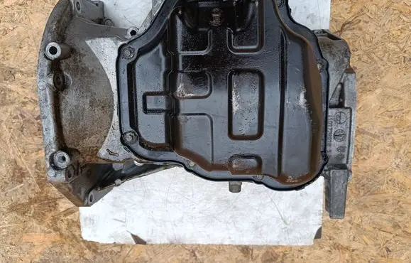 Oil sump
