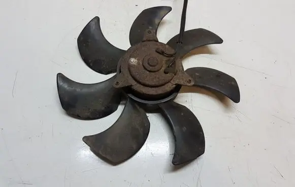 Nissan Navara D22 Electric radiator cooling fan