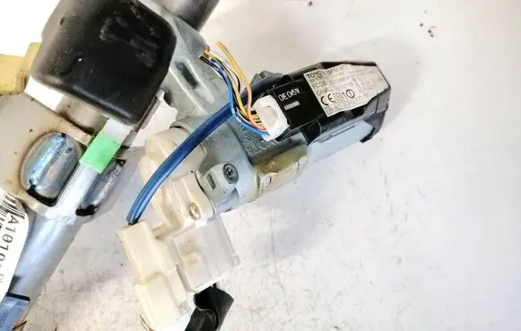 Toyota Yaris Ignition lock contact 2842102135