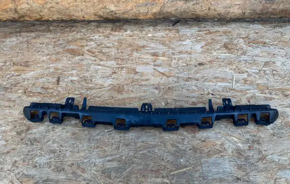 Mercedes-Benz E W213 Front bumper mounting bracket A2138855404