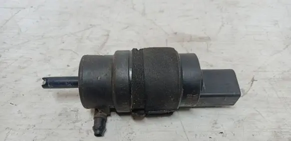 Audi A6 S6 C7 4G Windscreen/windshield washer pump 8K5955647
