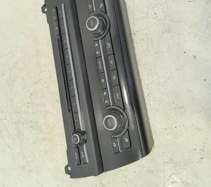 BMW 5 F10 F11 Climate control unit 935276101
