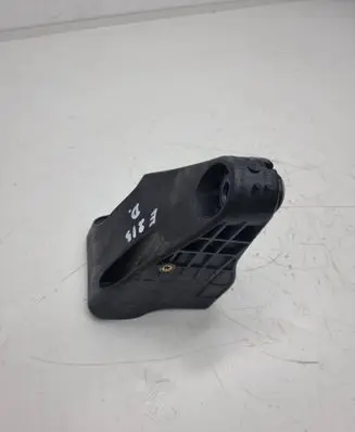 Mercedes-Benz E W213 Engine mounting bracket A6542230100