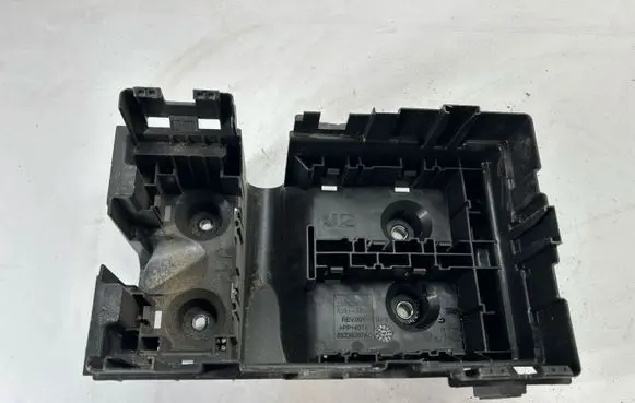 Chrysler Pacifica Fuse box set 68239267AC