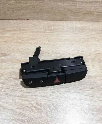 Opel Insignia A Hazard light switch 13271927