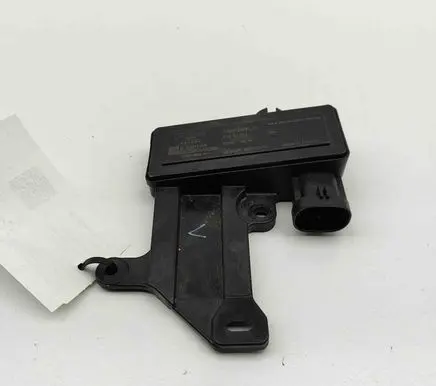 Peugeot 3008 III Current control relay 9839732080