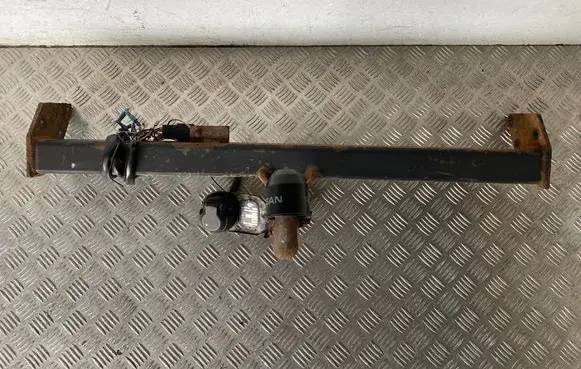 Nissan Terrano Tow bar set KE5000X000