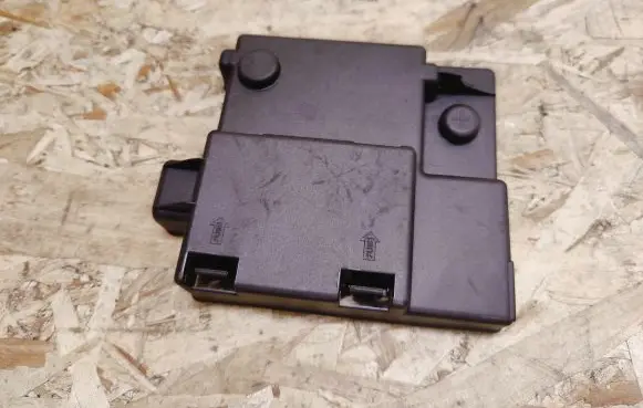Maserati Quattroporte Fuse box cover