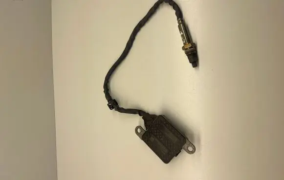 Mercedes-Benz E W213 Lambda probe sensor A0009057108