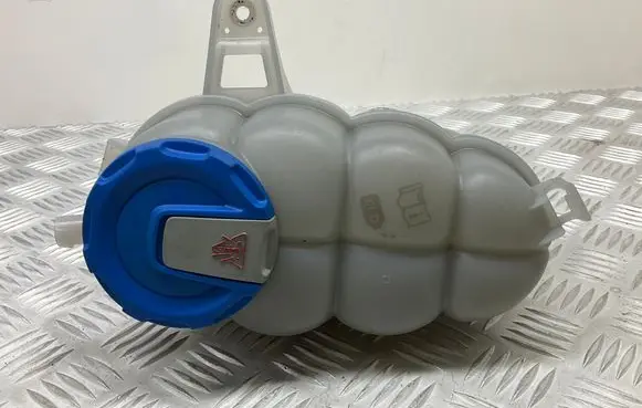 Audi A4 S4 B9 Coolant expansion tank/reservoir cap 8W0121405E