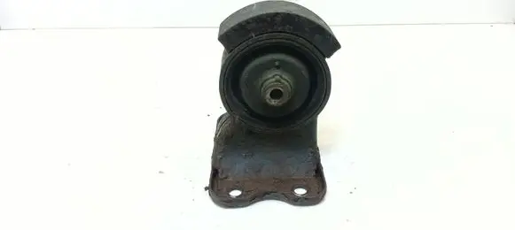 Mitsubishi 3000 GT Engine mounting bracket 
