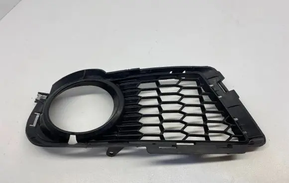BMW 3 E92 E93 Front fog light trim/grill 8038936