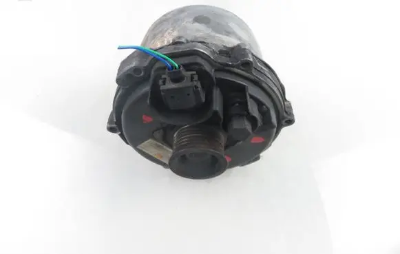 BMW X5 E53 Generator/alternator 0986041750