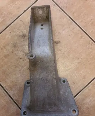 BMW 5 E39 Engine mounting bracket 1092973 2211