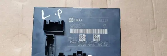 Audi A6 C7 Front driver seat 4G8959760