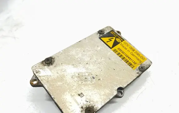 Mercedes-Benz E W211 Headlight ballast module Xenon 5DV00829000