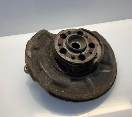 Mercedes-Benz E W211 Rear wheel hub A2113508308 2113508308