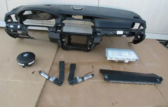 BMW M5 Airbag set with panel 9166657 6157954