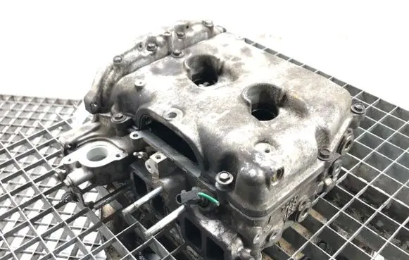 Subaru Forester SH Engine head RHT20DEE20Z