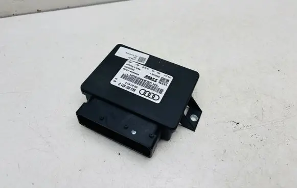 Audi A4 S4 B8 8K Hand brake control module 8K0907801D