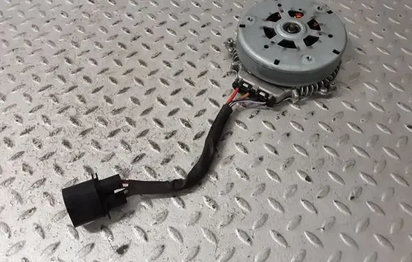 KIA Ceed Electric radiator cooling fan 1137328740 3137232078