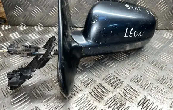 Seat Leon (1M) Coupe wind mirror (mechanical) 057053
