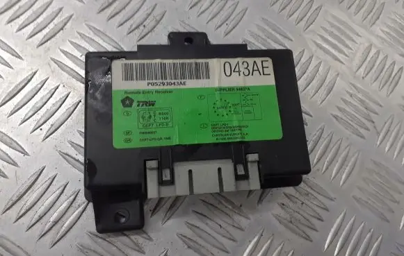 Chrysler PT Cruiser Central body control module P05293043AE