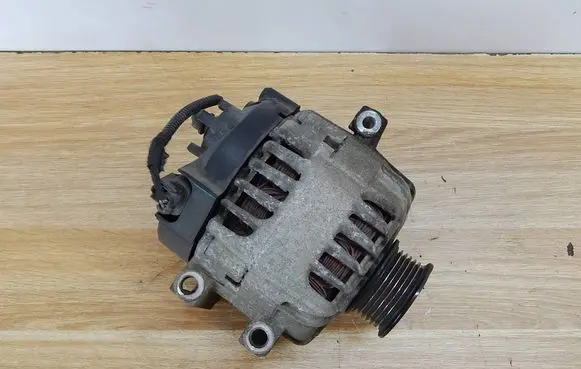 Opel Insignia A Generator/alternator 13586366 130528040245 2618063A