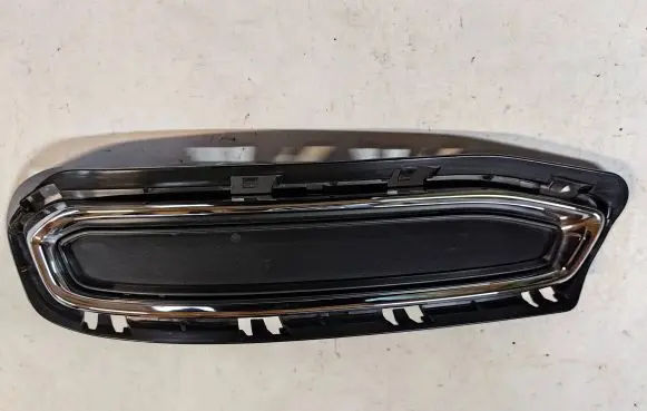 Audi A6 S6 C8 4K Rear bumper trim bar molding 4K0807320